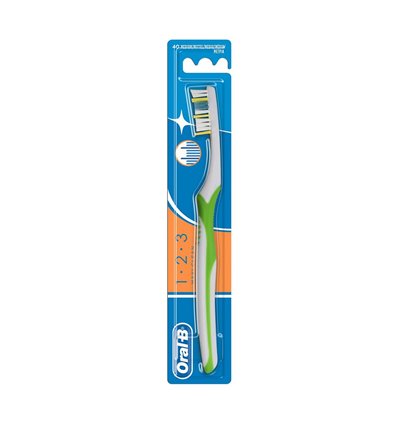 Oral-B Οδοντόβουρτσα 123 Maxi Clean 40 Μέτρια 1pc